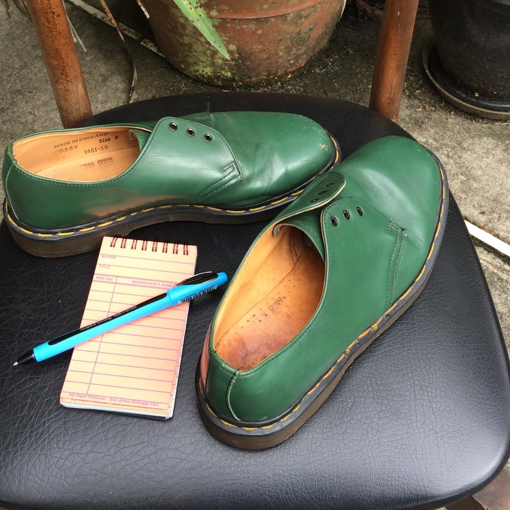 Vintage GREEN Dr Martens DMs 1461 oxfords UK8